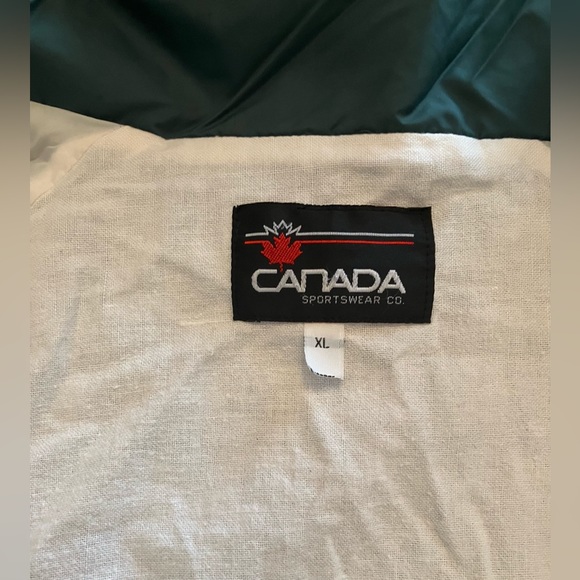 Vintage Canada Sportswear Co. men’s coat. Hunter green. Size XL. - Picture 3 of 3